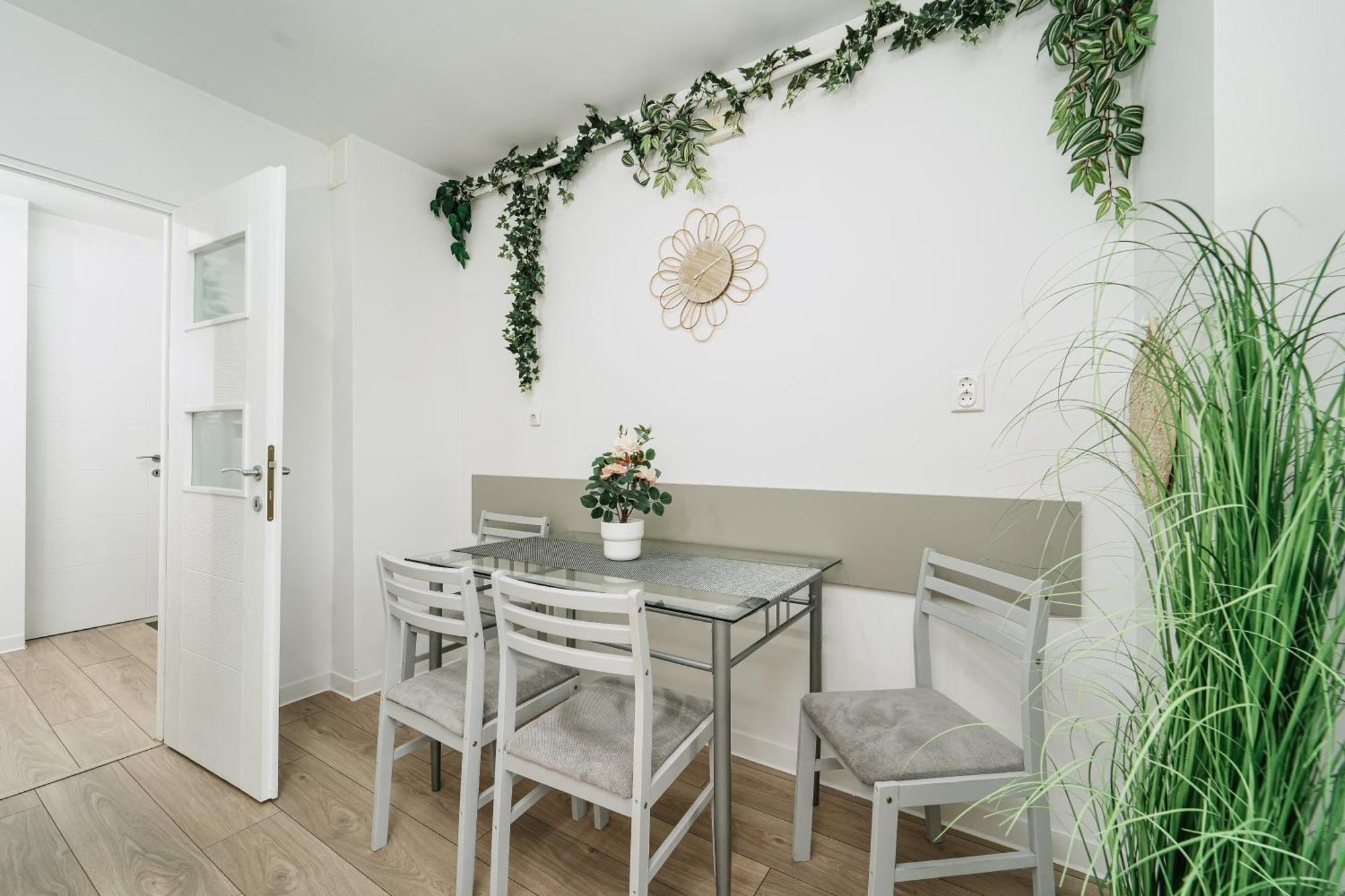 Family Stay - Calliope Apartment - By Openhouse Тимишоара Екстериор снимка